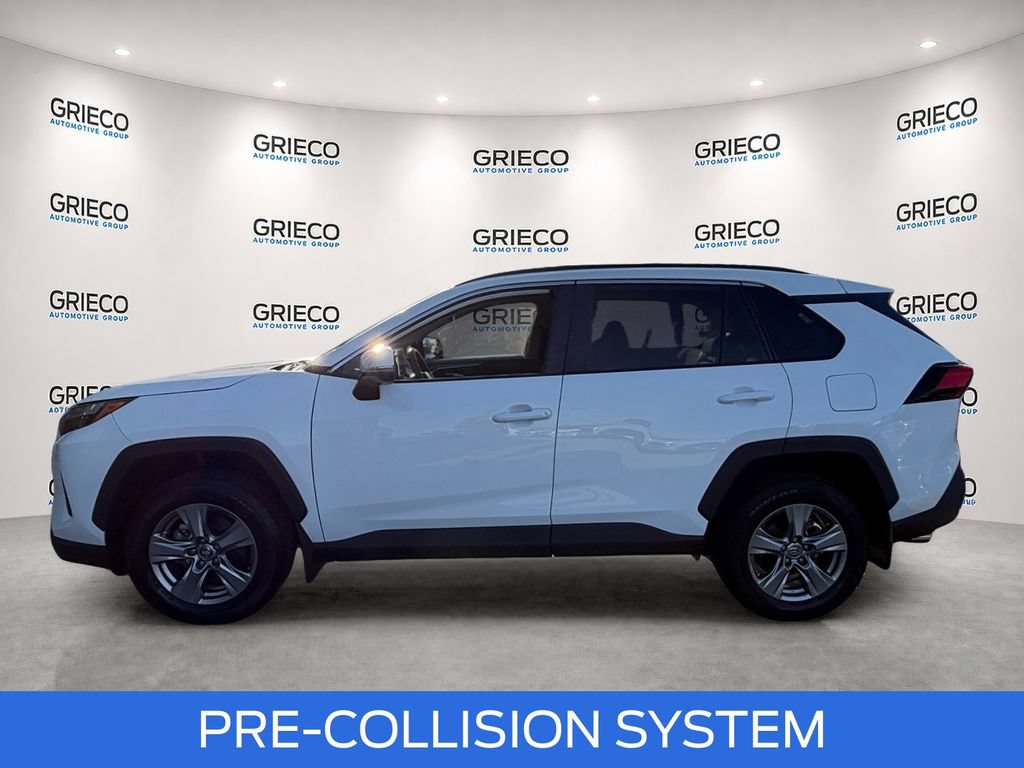 Used 2024 Toyota RAV4 XLE w/ Convenience Package FWD image 4