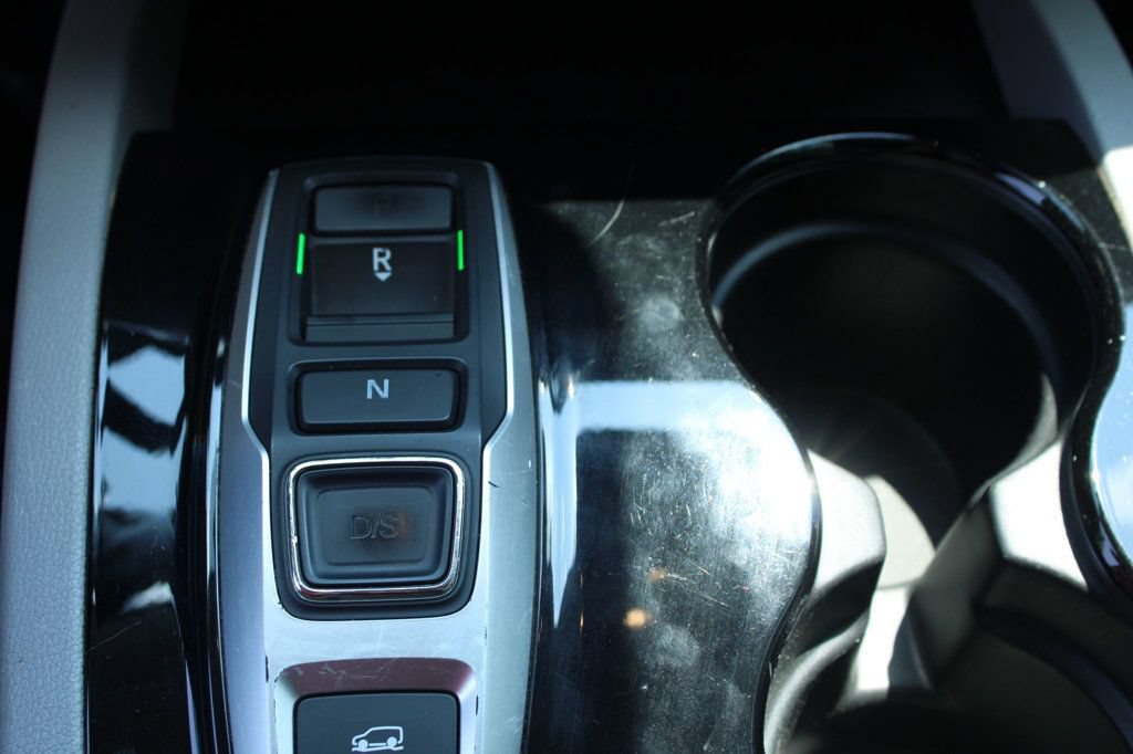 Used 2016 Honda Pilot Elite image 29