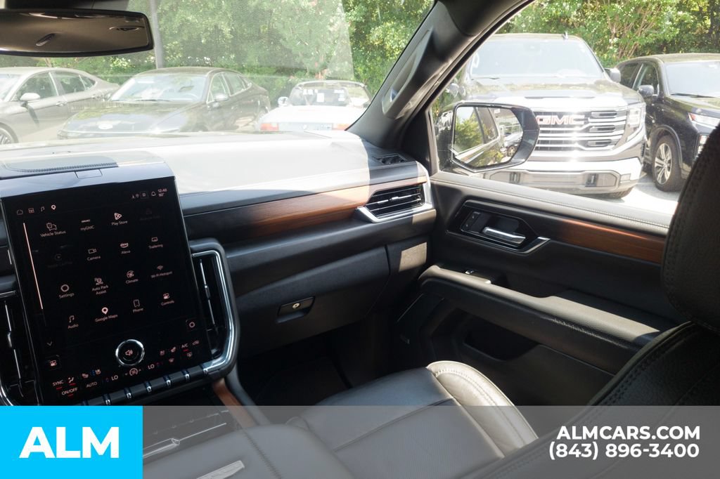 Used 2025 GMC Yukon Denali AWD/4WD image 20