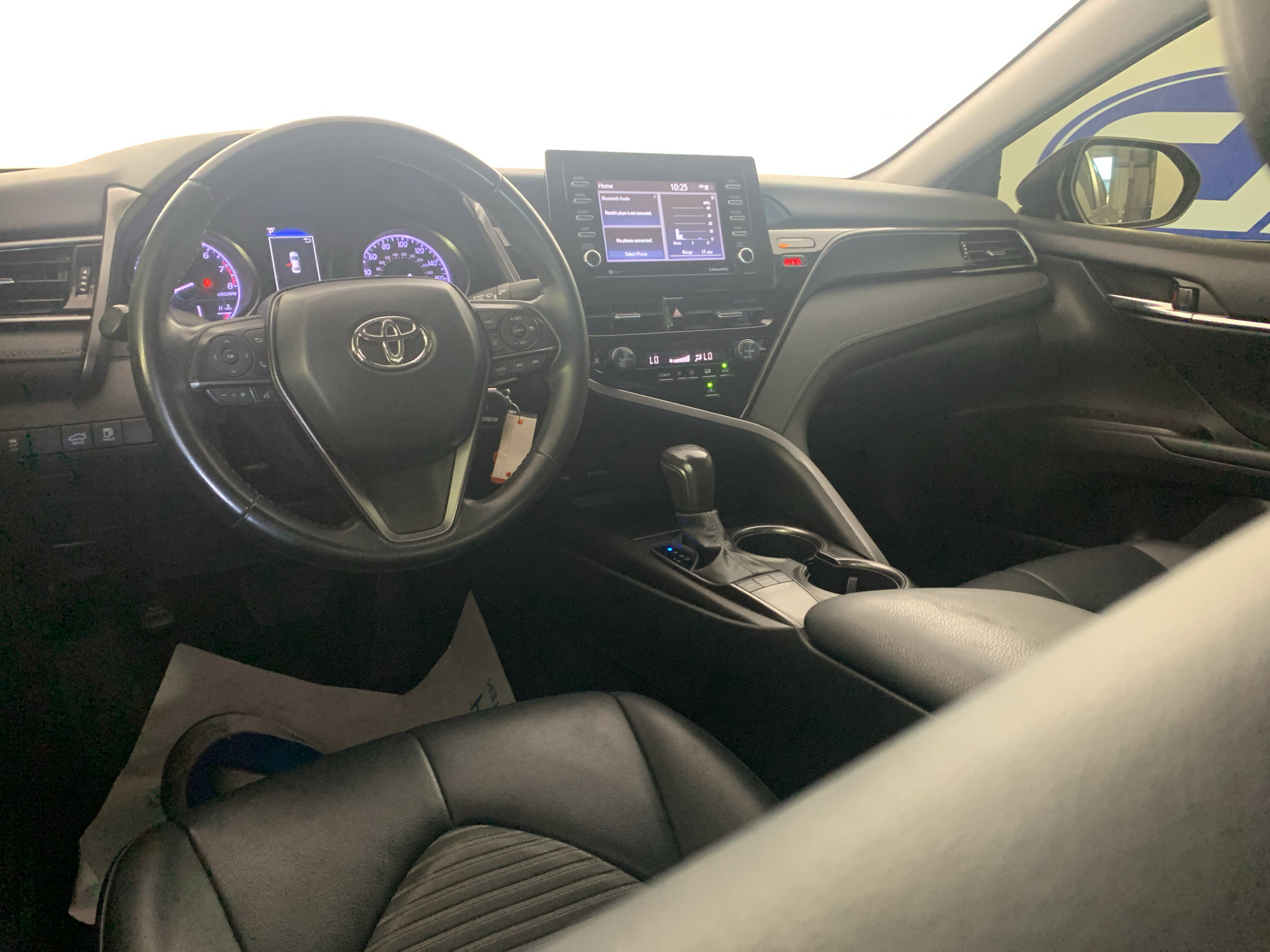 Used 2023 Toyota Camry SE FWD image 32