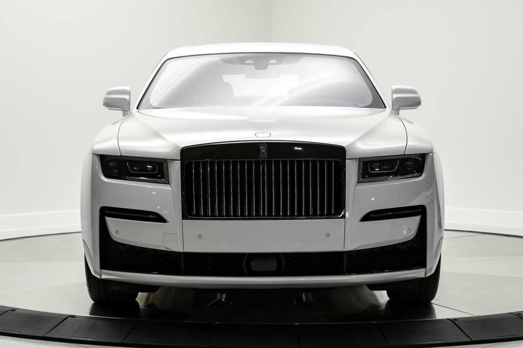 Used 2022 Rolls-Royce Ghost Black Badge AWD/4WD image 2