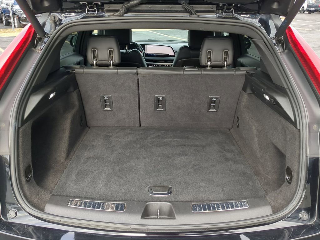 Used 2024 Cadillac XT4 Premium Luxury image 27