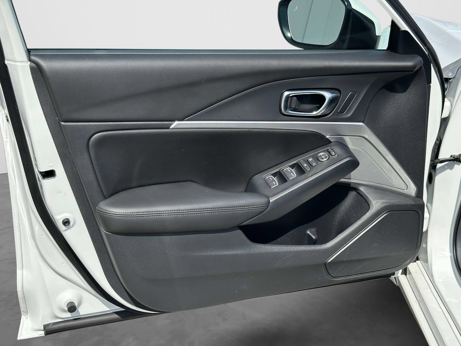 Certified 2025 Acura Integra FWD image 15