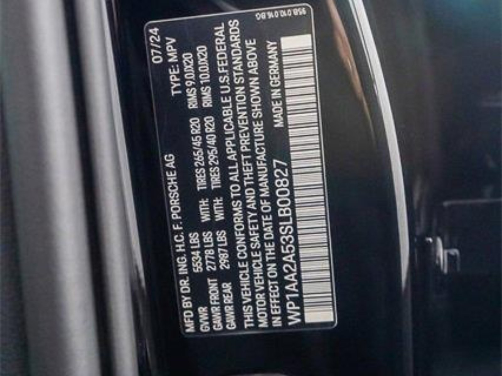 Used 2025 Porsche Macan Turbo AWD/4WD image 58