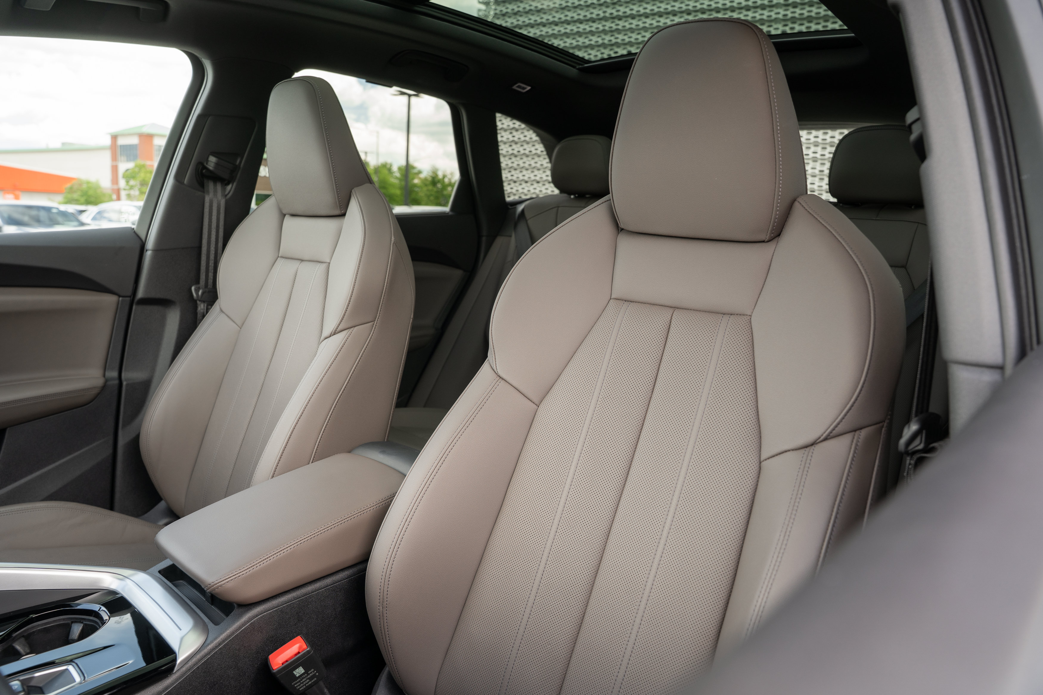 Certified 2025 Audi Q5 Premium w/ Premium Plus AWD/4WD image 24