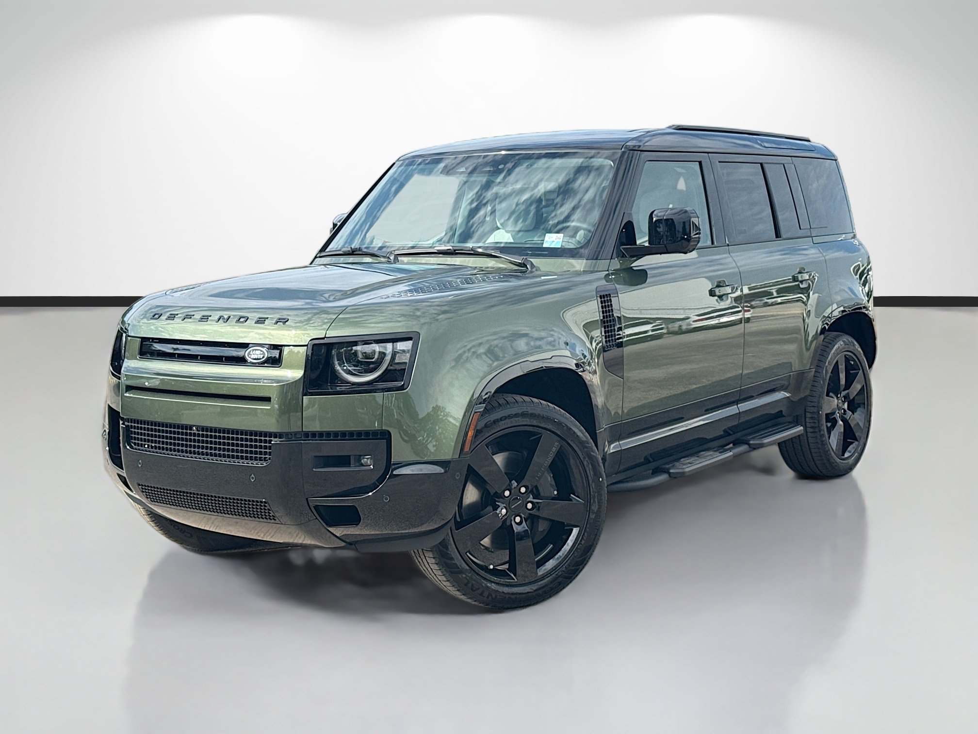 New 2026 Land Rover Defender 110 X-Dynamic SE AWD/4WD image 1
