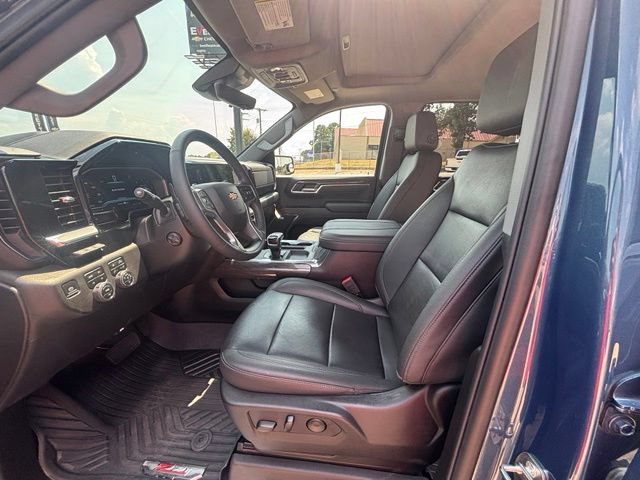 Used 2024 Chevrolet Silverado 1500 LTZ w/ Technology Package AWD/4WD image 11