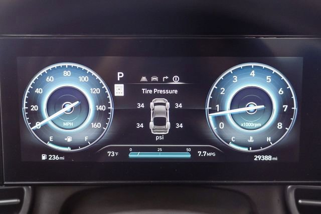 Used 2024 Hyundai Elantra SEL image 25