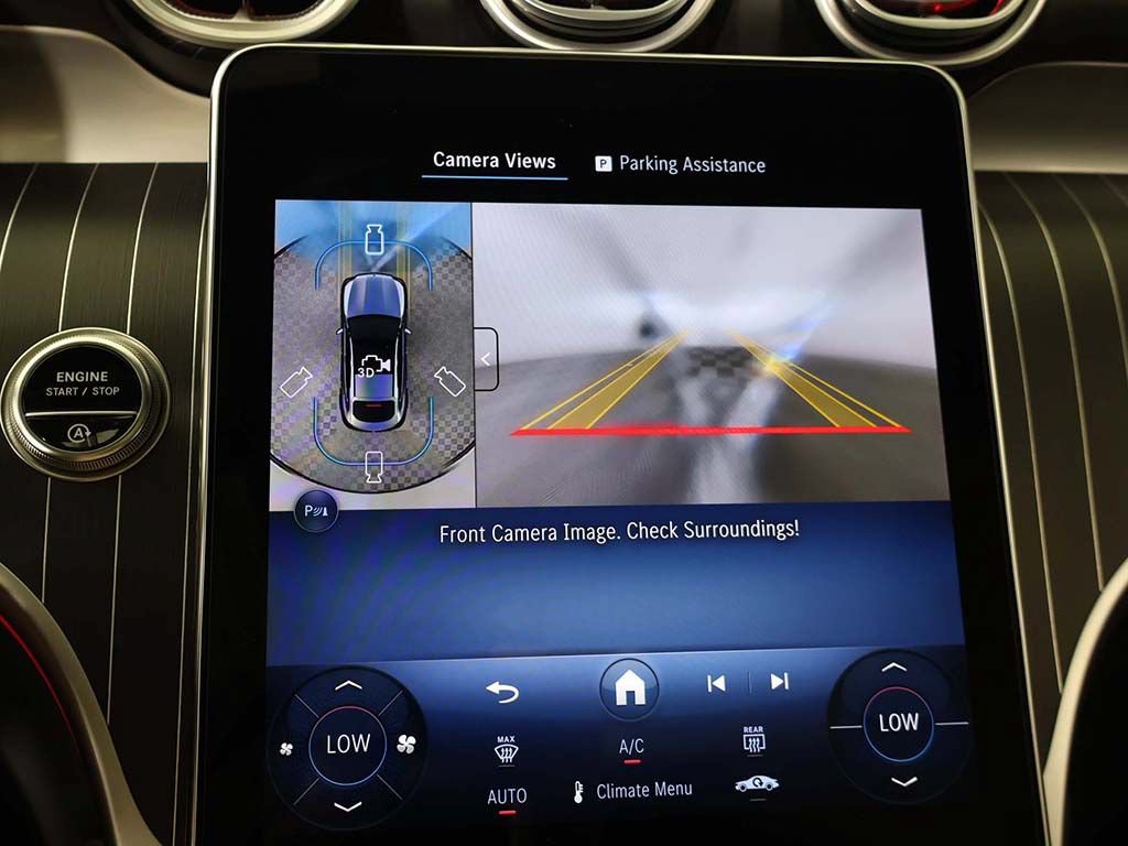Used 2025 Mercedes-Benz GLC 300 4MATIC image 49