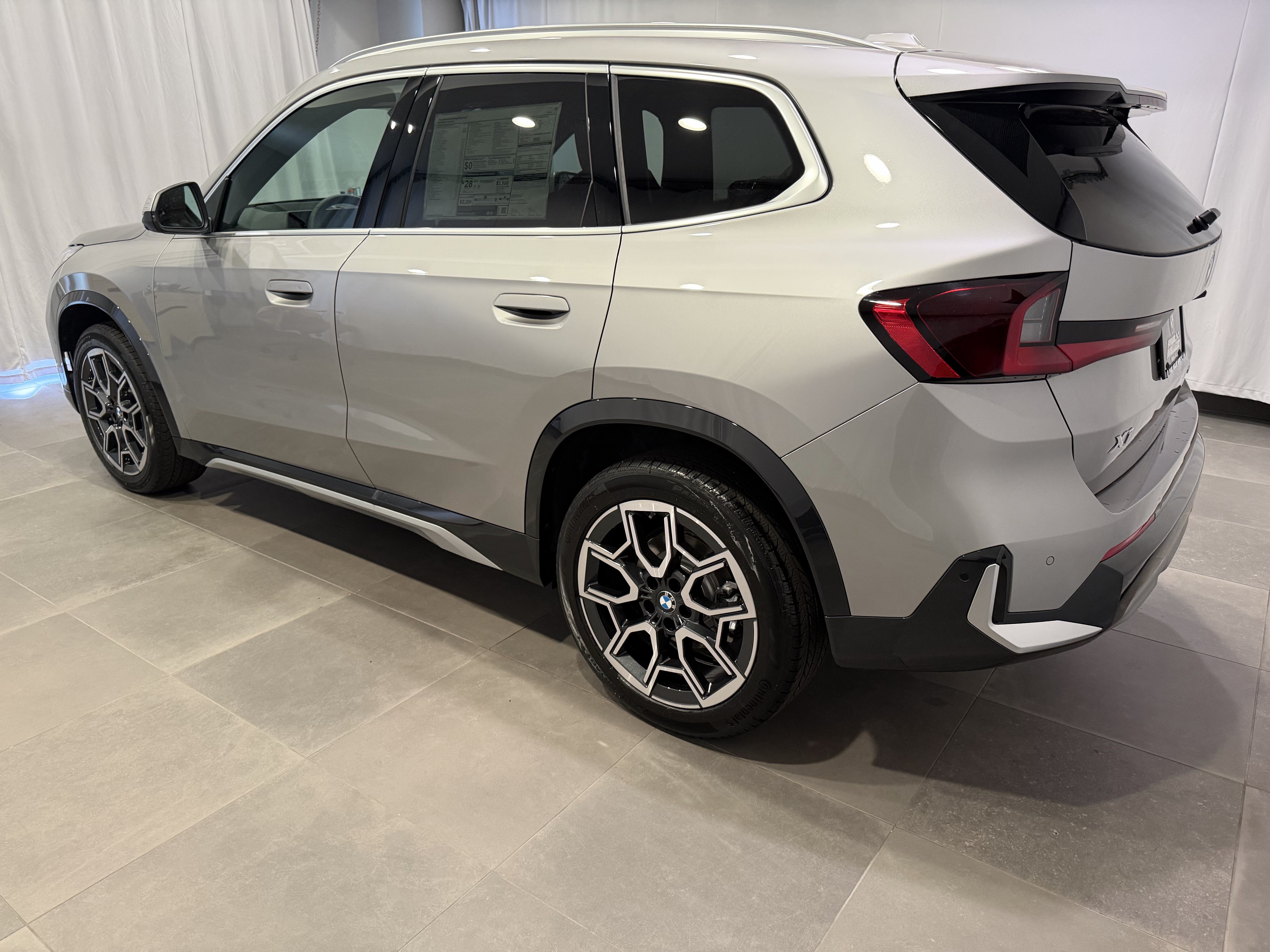 New 2026 BMW X1 xDrive28i w/ Technology Package AWD/4WD image 4