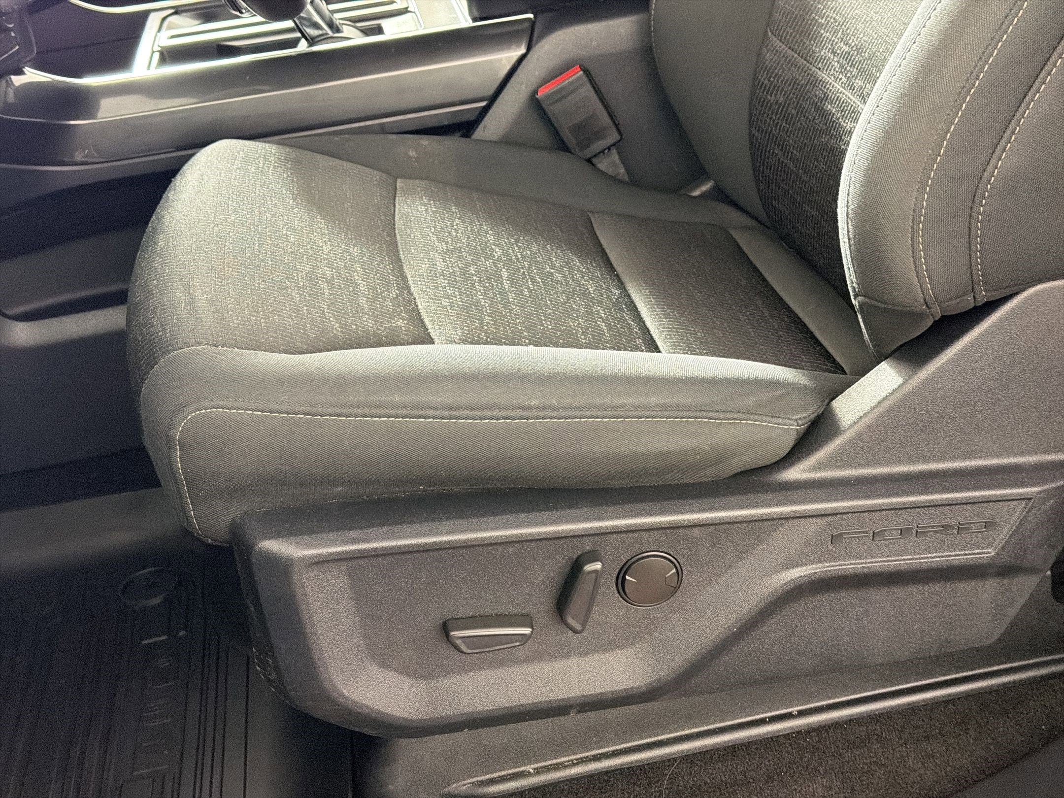 Used 2022 Ford F150 XLT w/ Equipment Group 302A High AWD/4WD image 14