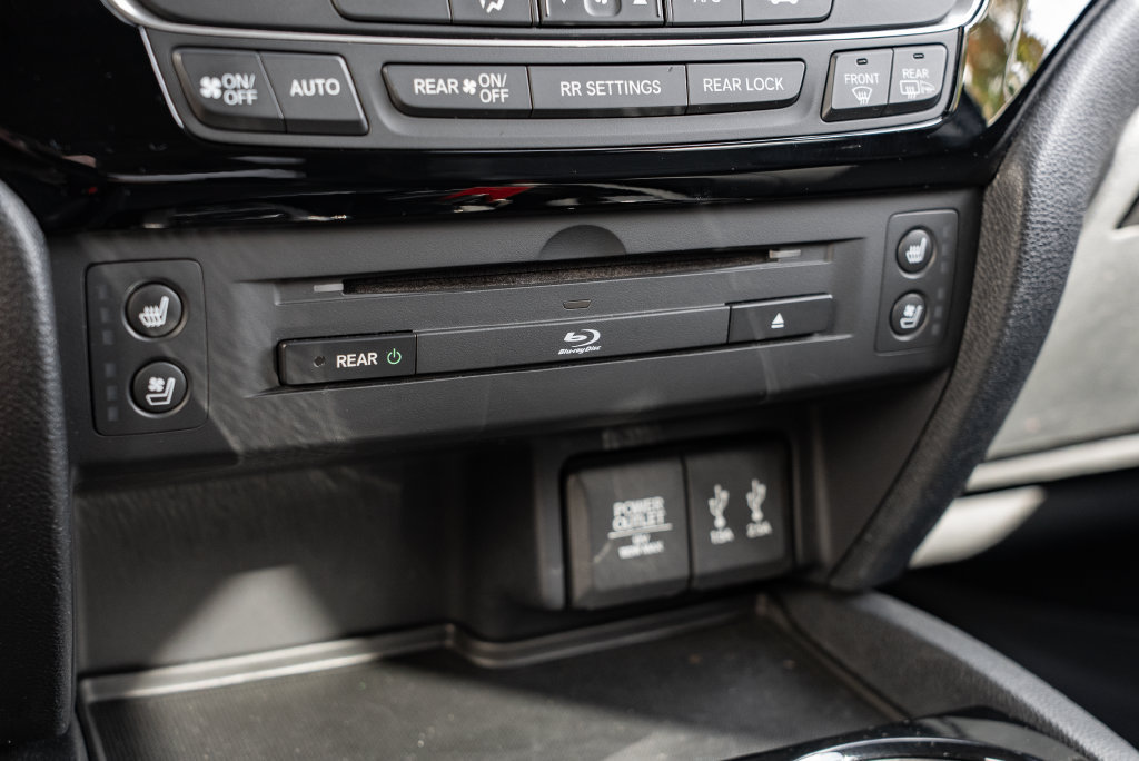 Used 2016 Honda Pilot Elite image 19