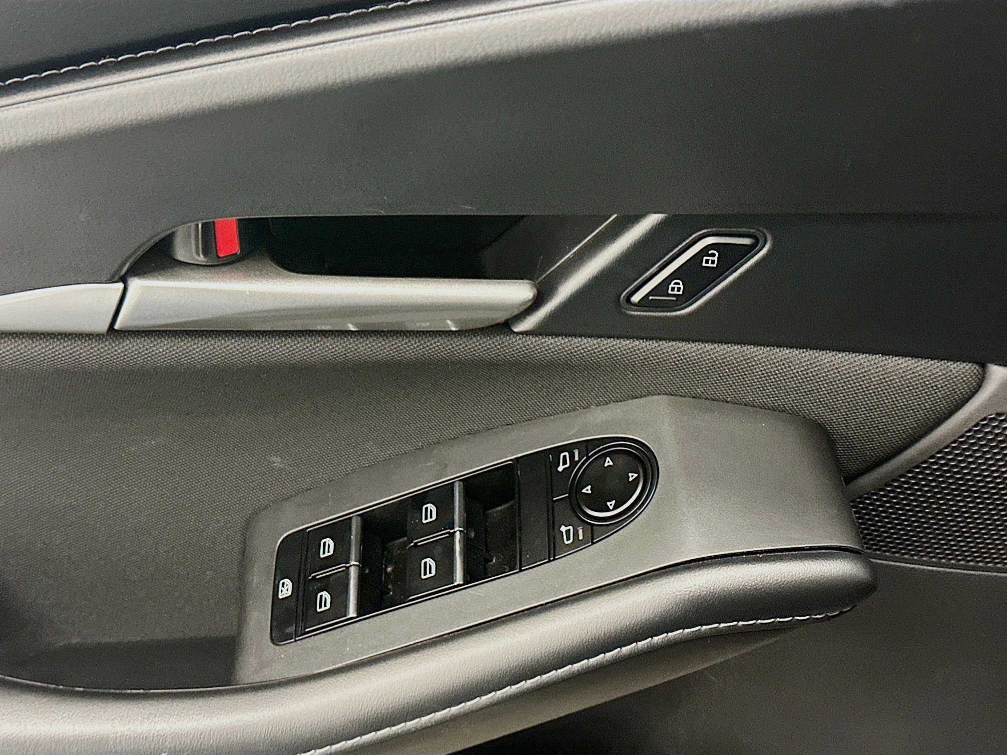 Used 2024 MAZDA CX-30 AWD 2.5 S image 15