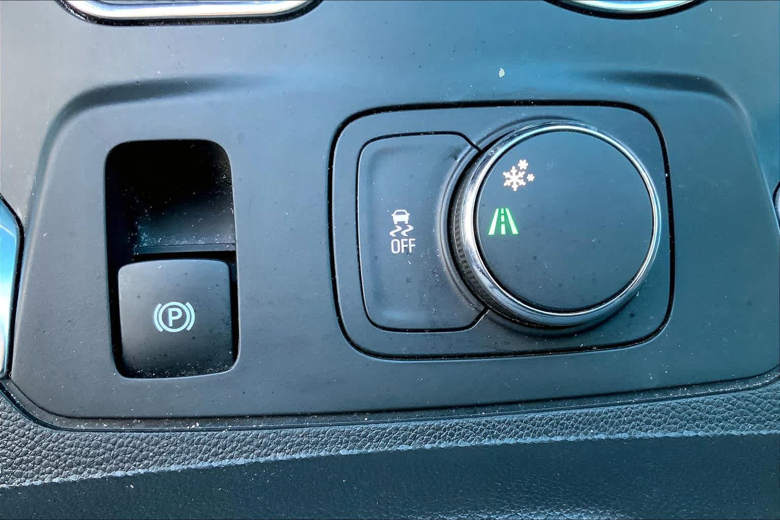 Used 2019 Chevrolet Traverse LT FWD image 32
