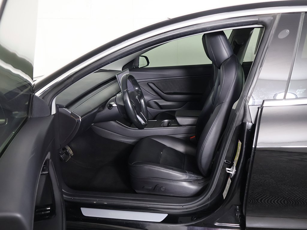 Used 2018 Tesla Model 3 Long Range image 29