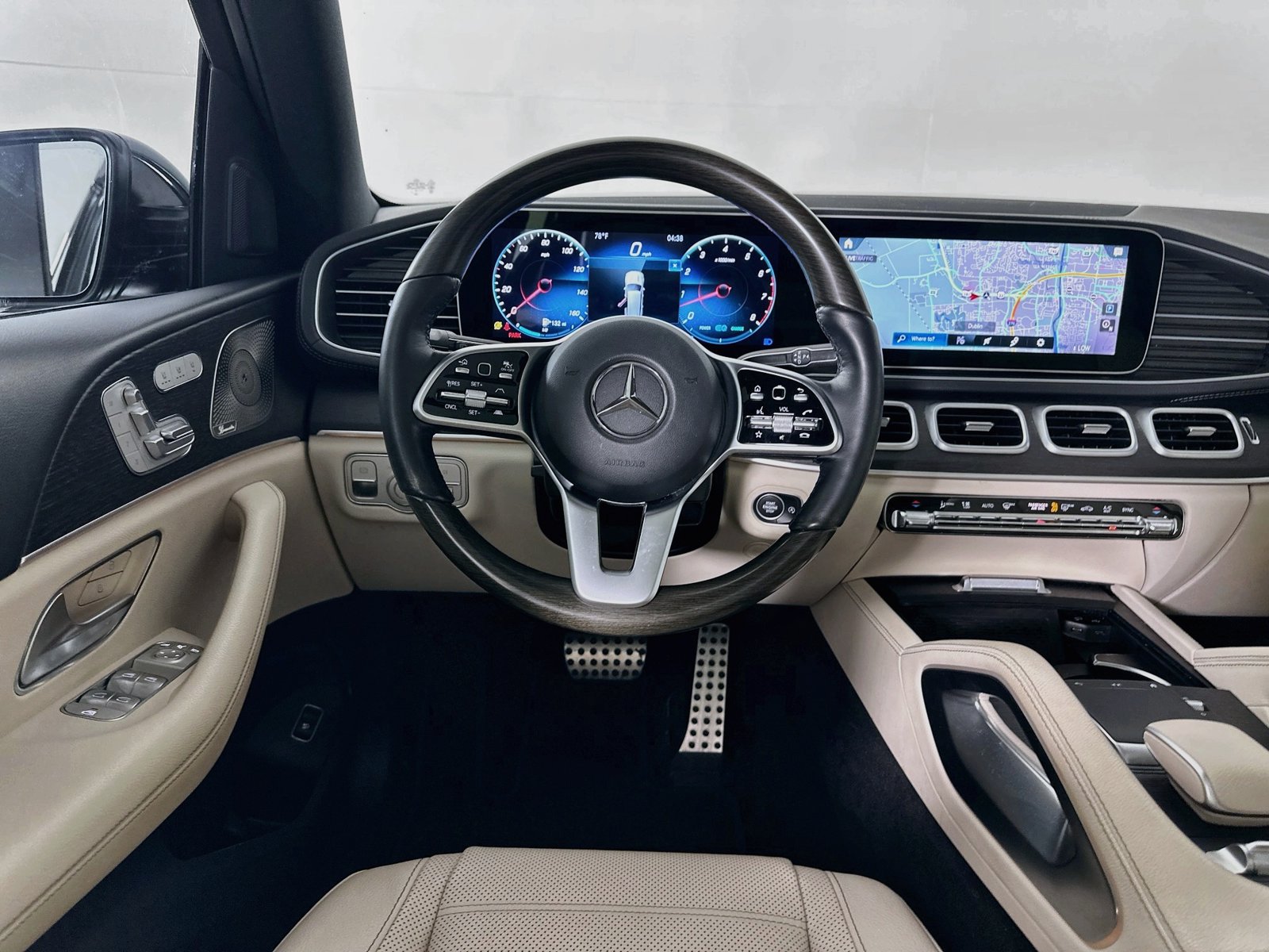 Used 2023 Mercedes-Benz GLS 580 4MATIC image 15