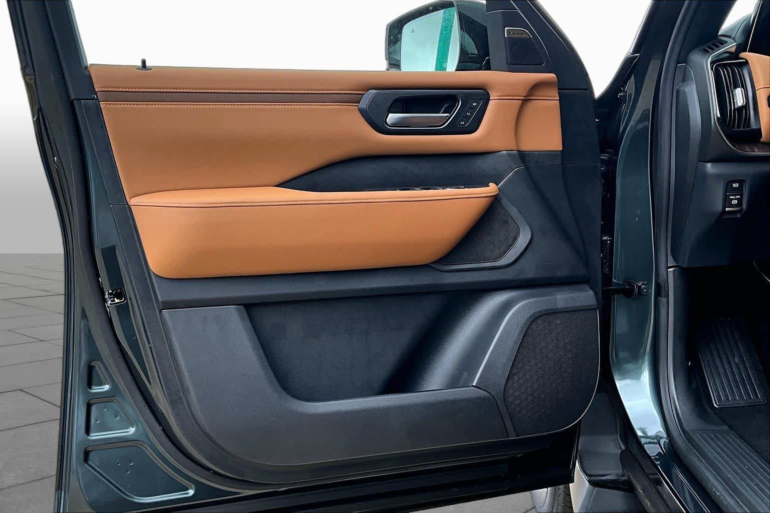 New 2027 Nissan Armada SL RWD image 15