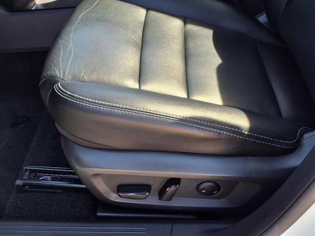 Used 2023 Nissan Rogue SL w/ SL Premium Package FWD image 19