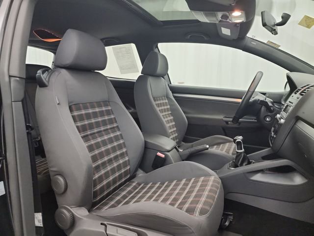 Used 2009 Volkswagen GTI 2-Door image 28