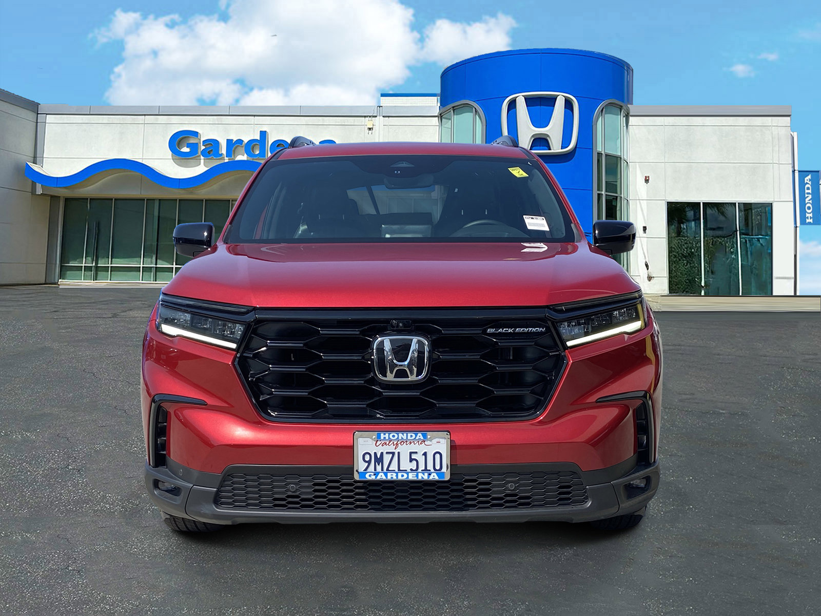 Used 2025 Honda Pilot Black Edition image 2