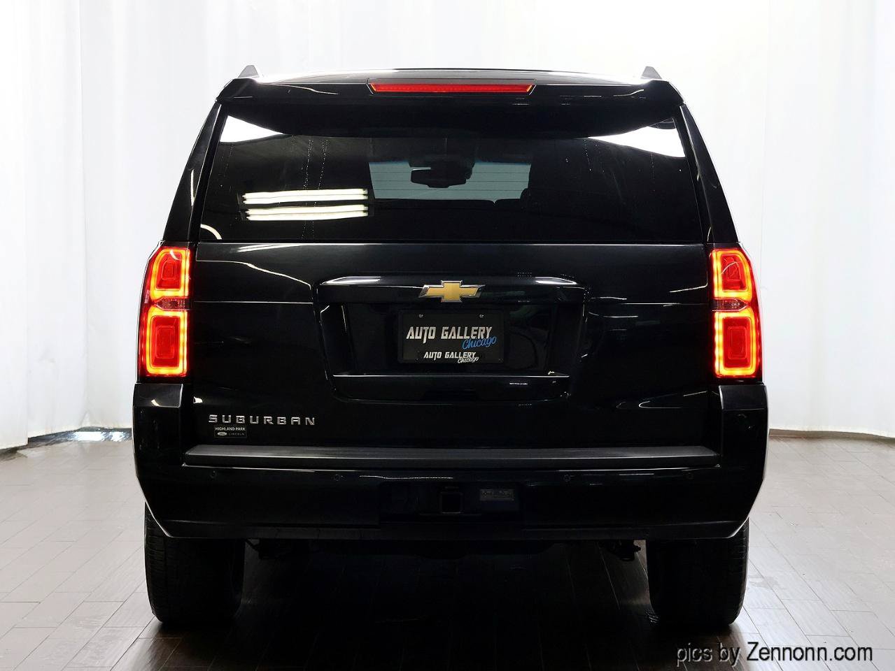 Used 2020 Chevrolet Suburban LT AWD/4WD image 6