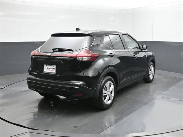 New 2025 Nissan Kicks Play S image 11