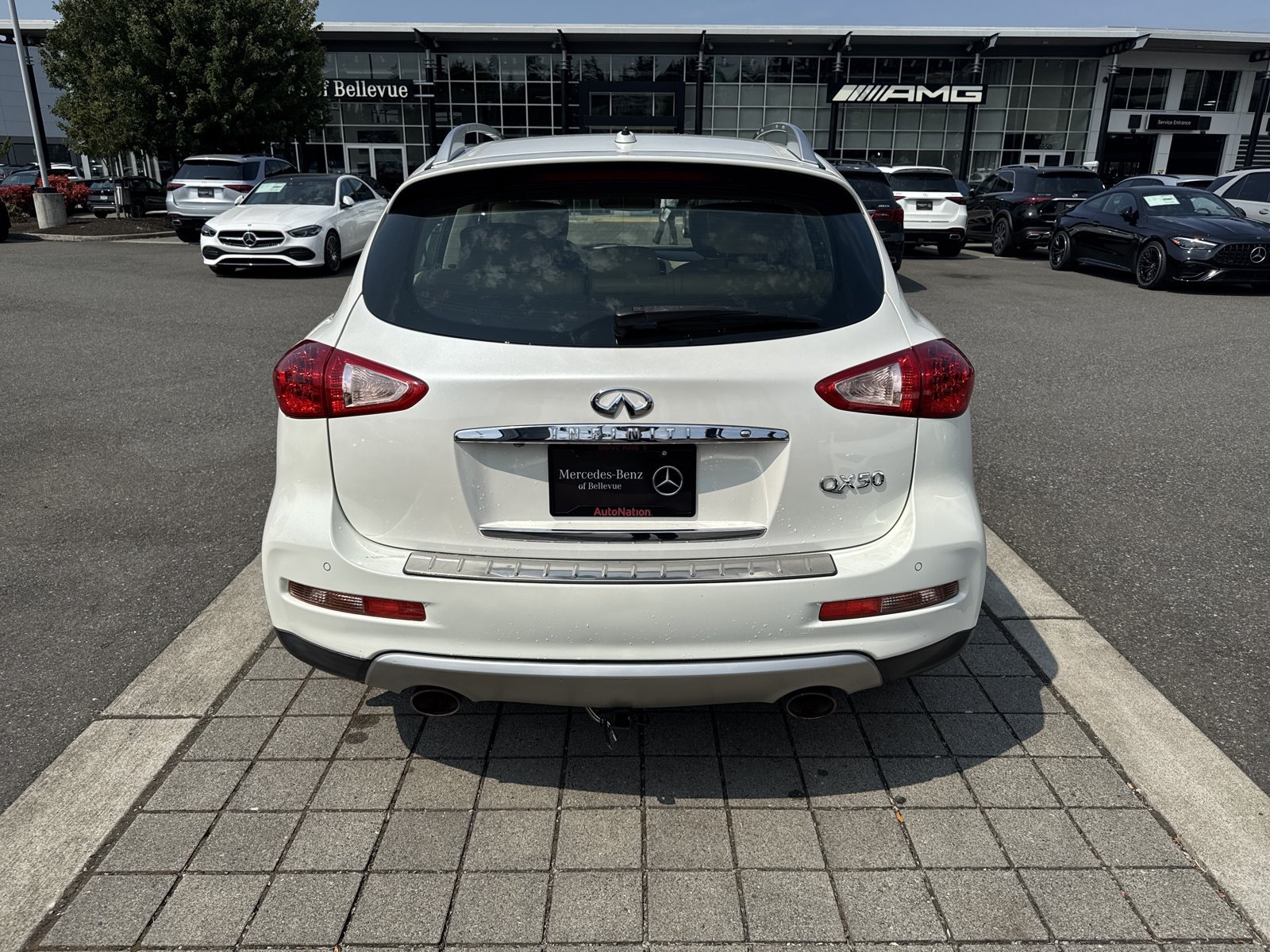 Used 2017 INFINITI QX50 AWD w/ Premium Plus Package image 6