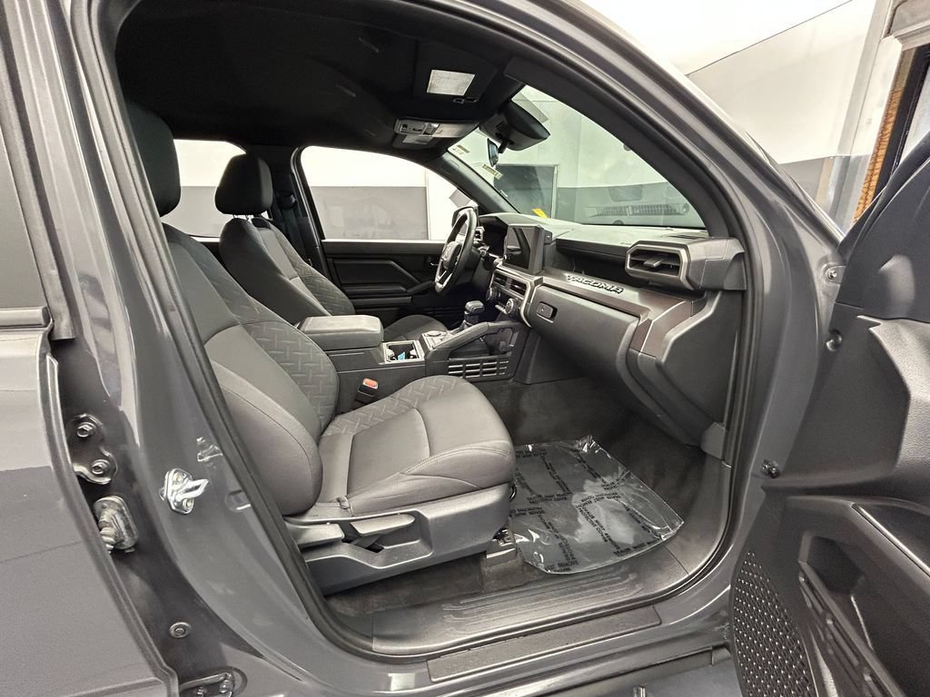 Used 2025 Toyota Tacoma SR5 RWD image 13