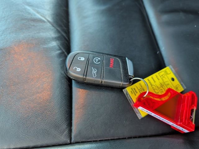 Used 2018 Jeep Grand Cherokee Limited image 34