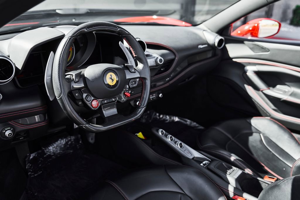 Used 2023 Ferrari F8 Tributo image 2