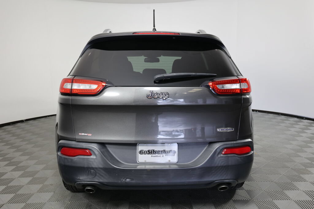 Used 2014 Jeep Cherokee Latitude FWD image 3
