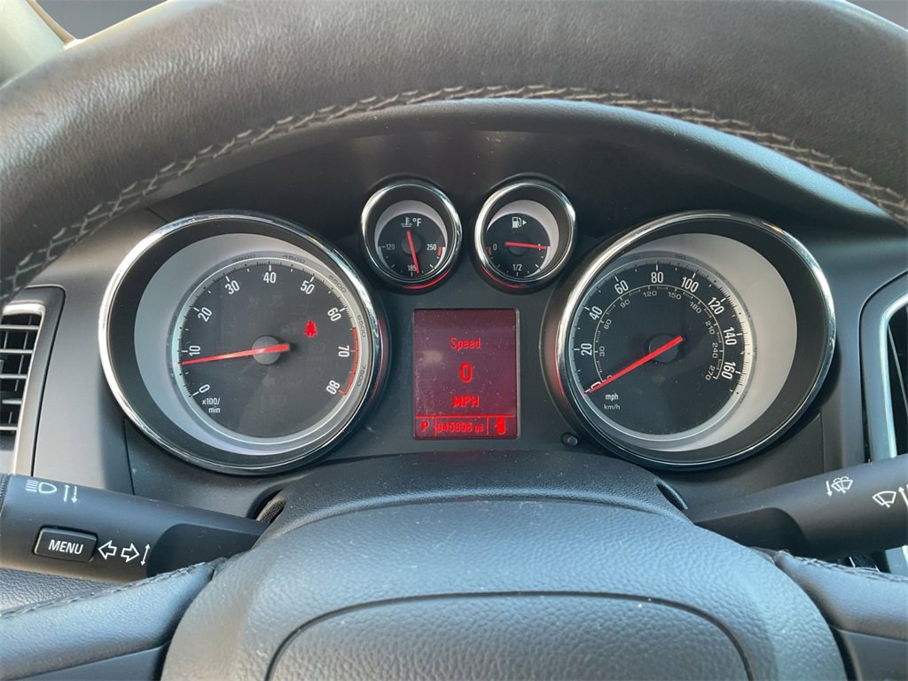 Used 2019 Buick Cascada Premium image 10