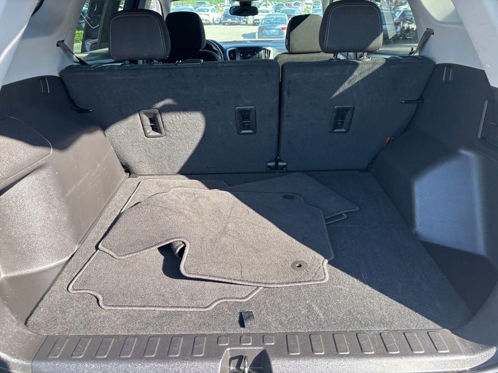 Used 2024 GMC Terrain SLE FWD image 30