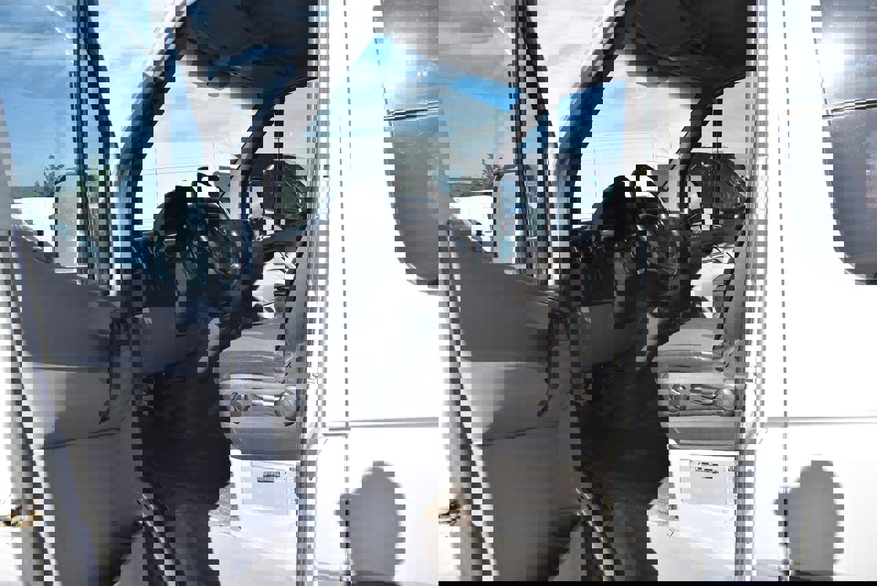 Used 2013 Mercedes-Benz Sprinter 2500 image 14