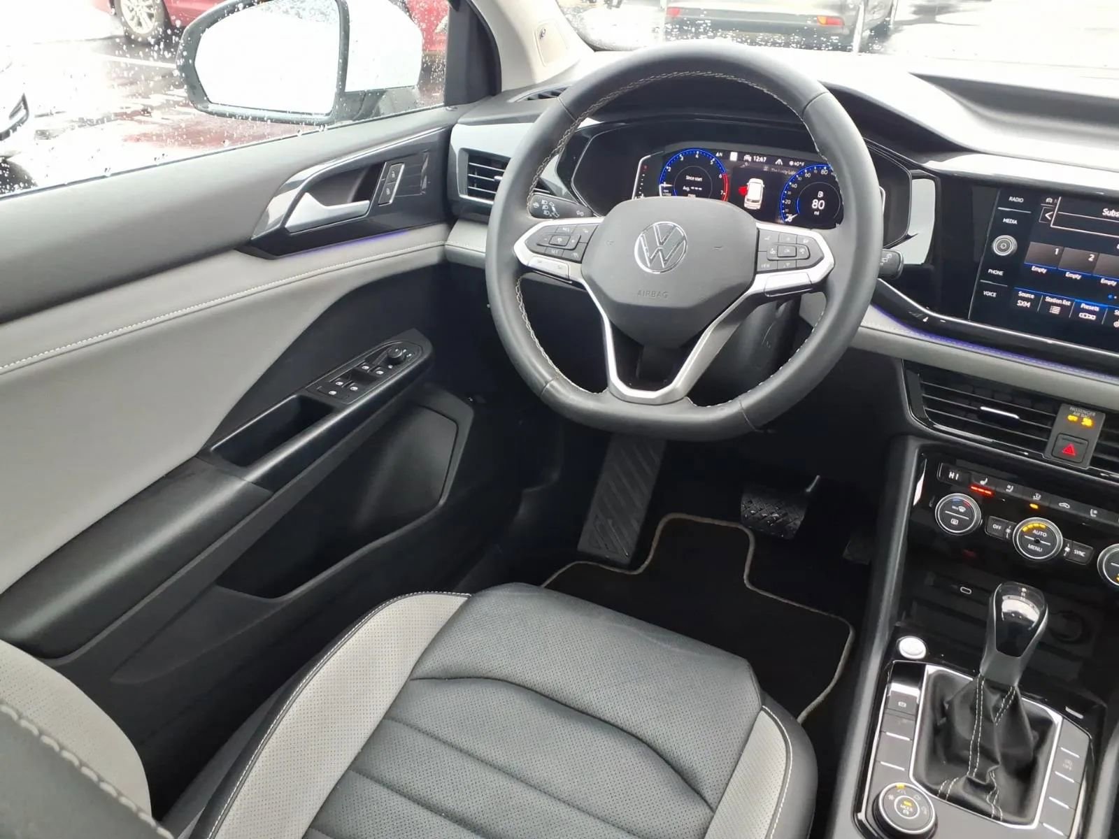 Used 2022 Volkswagen Taos SEL w/ Panoramic Sunroof Package AWD/4WD image 21