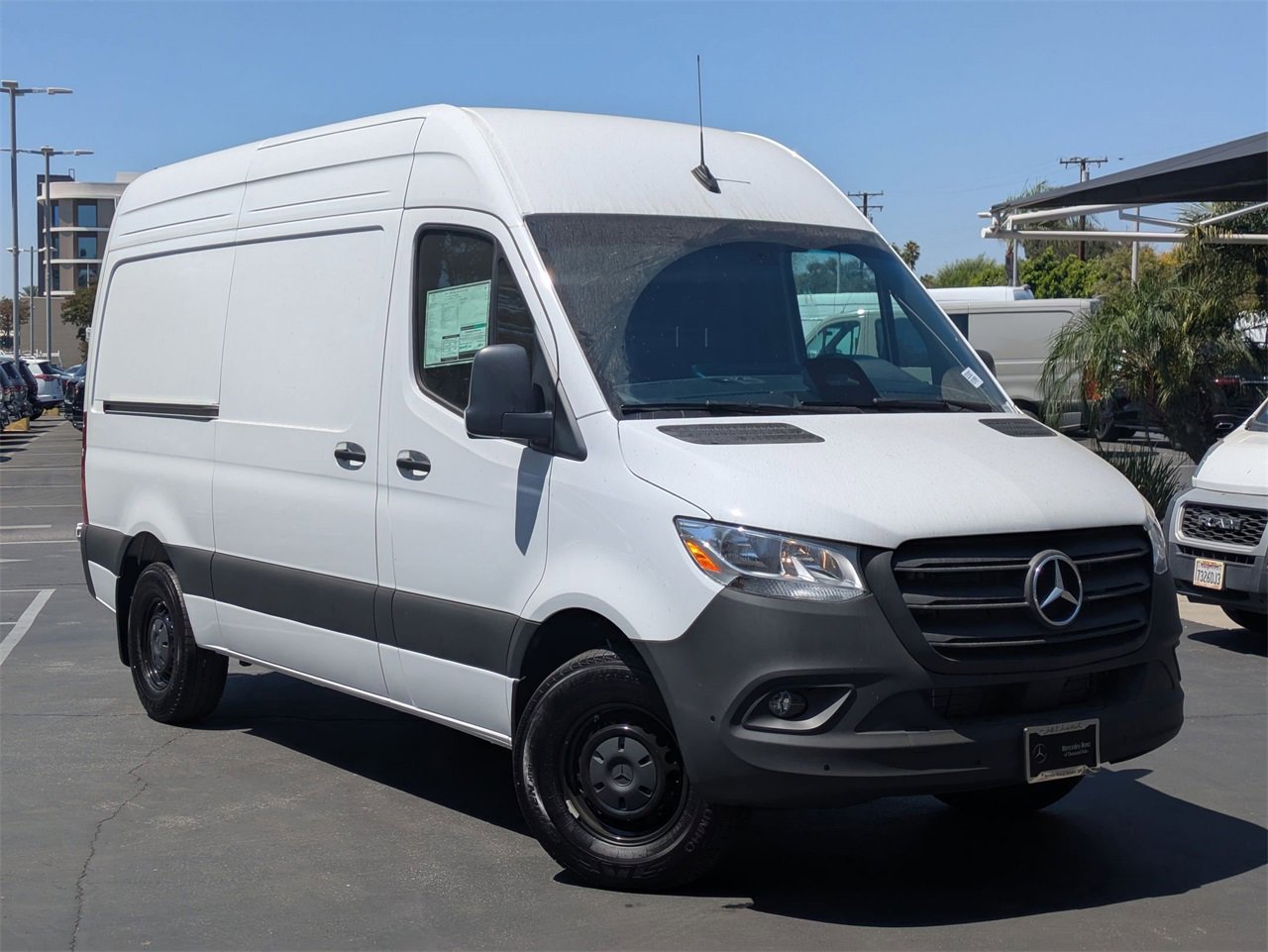 New 2025 Mercedes-Benz Sprinter 2500 image 1