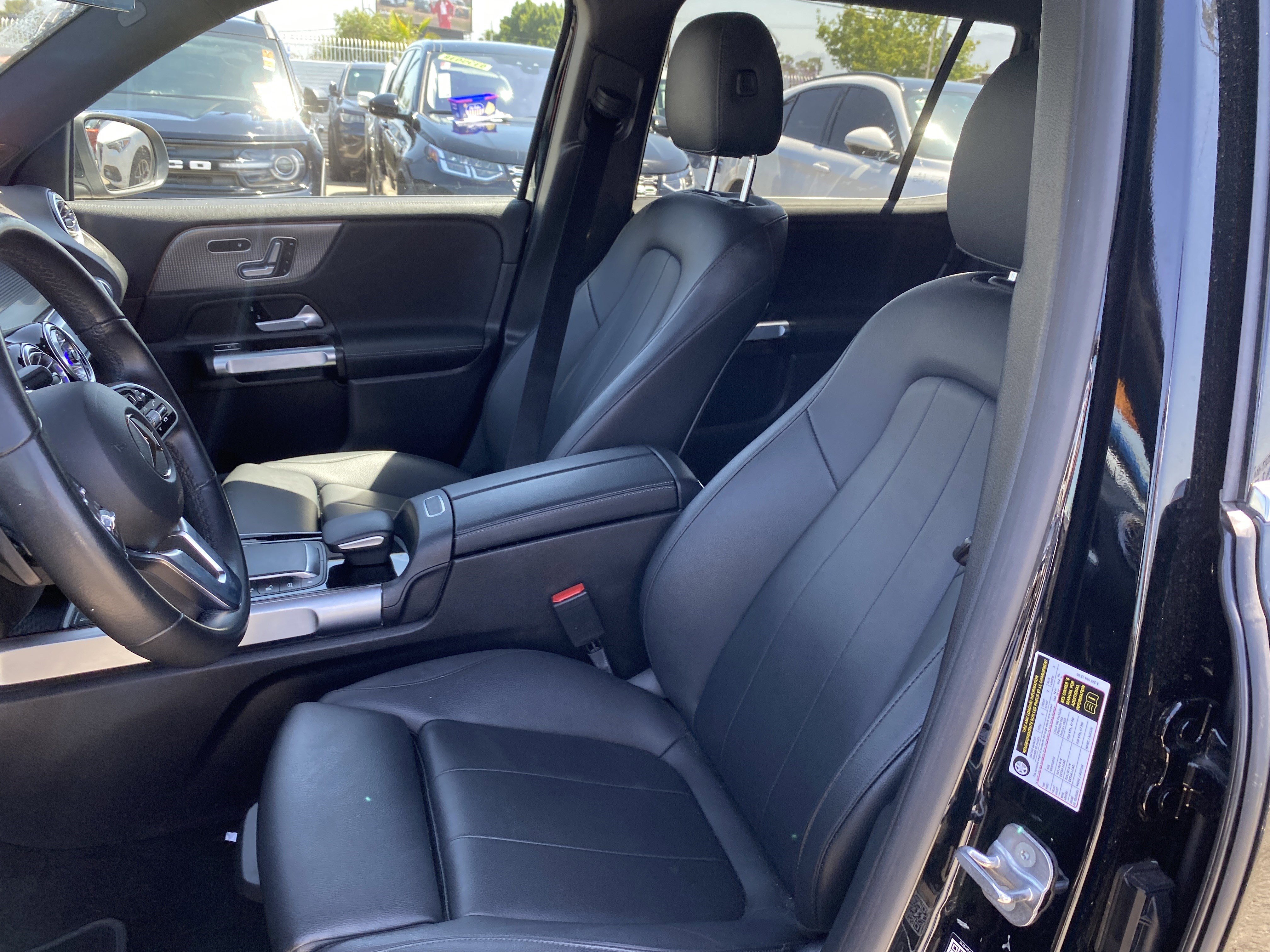Used 2023 Mercedes-Benz EQB 250+ w/ Exclusive Package image 10