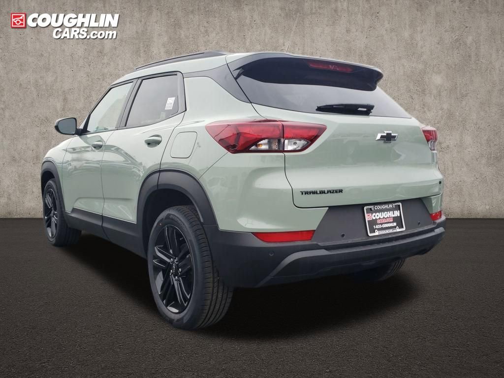 New 2026 Chevrolet TrailBlazer LT w/ Midnight Edition image 3