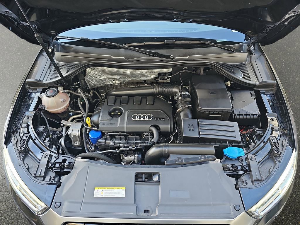 Used 2017 Audi Q3 2.0T Prestige w/ Prestige Package AWD/4WD image 34