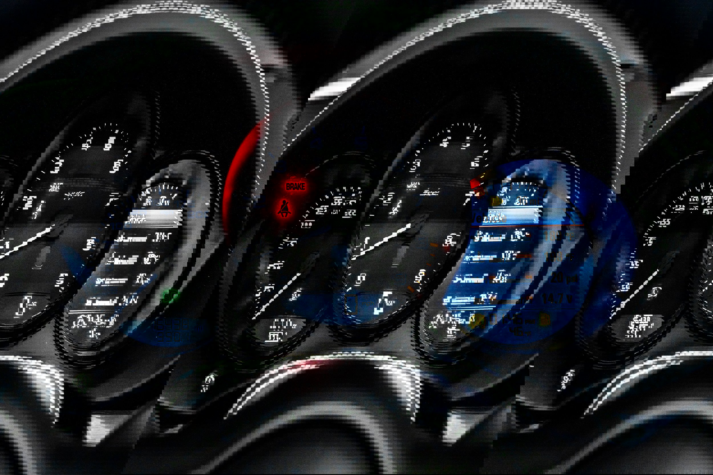 Used 2020 Porsche 718 Boxster Spyder RWD image 23