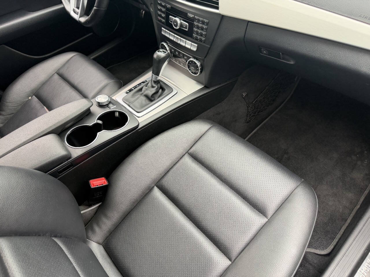 Used 2013 Mercedes-Benz C 300 4MATIC Sedan image 27