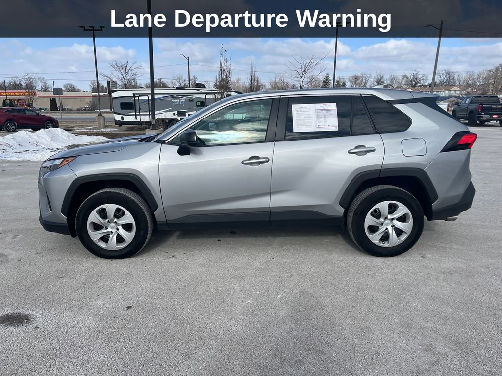 Used 2024 Toyota RAV4 LE image 2