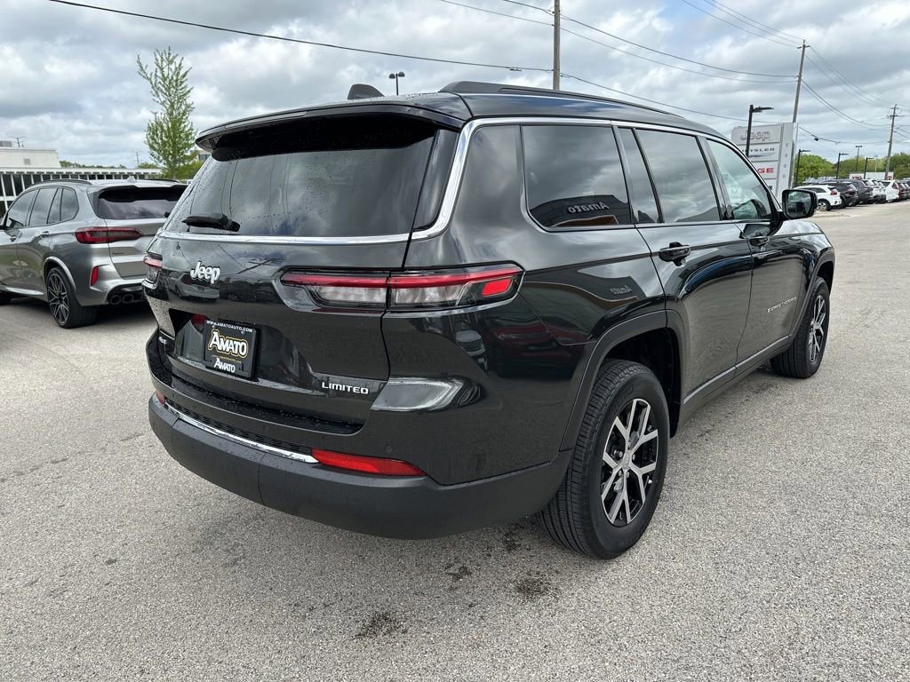 Used 2024 Jeep Grand Cherokee L Limited w/ Trailer Tow Package AWD/4WD image 7