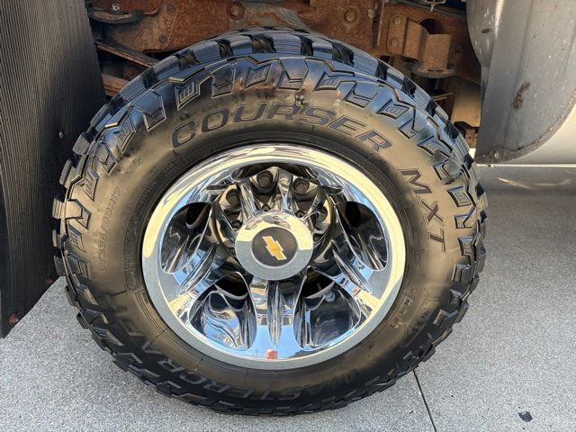 Used 2011 Chevrolet Silverado 3500 LT w/ Interior Plus Package AWD/4WD image 10