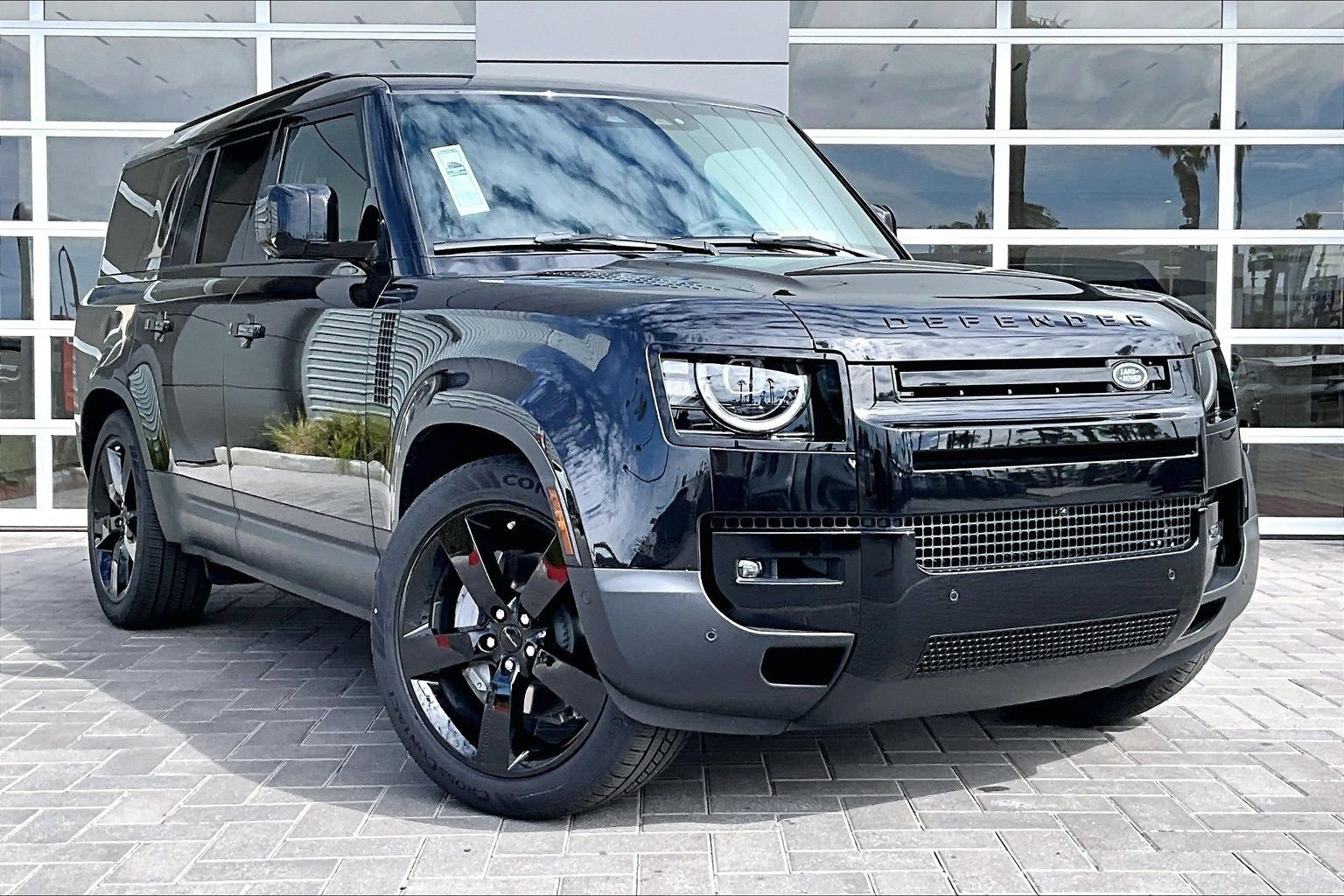 New 2026 Land Rover Defender 130 S image 2