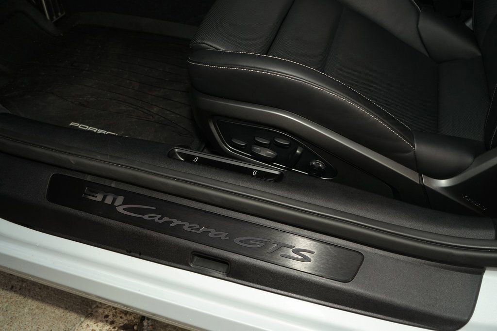 Used 2024 Porsche 911 Carrera GTS image 29