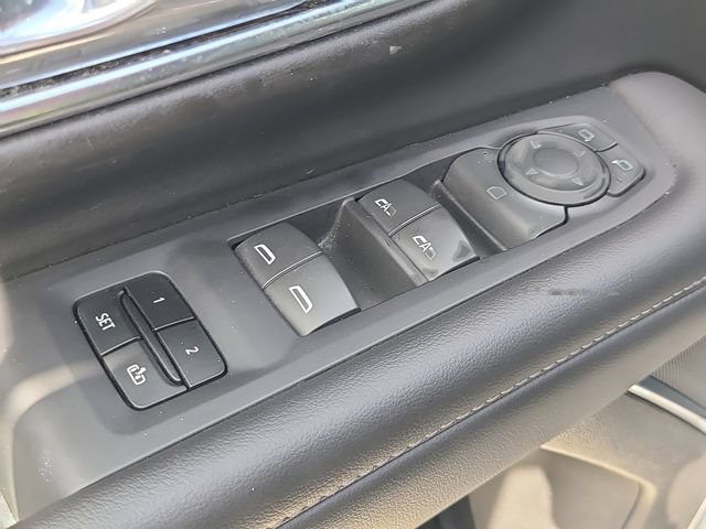 Used 2024 Chevrolet Suburban LT AWD/4WD image 26
