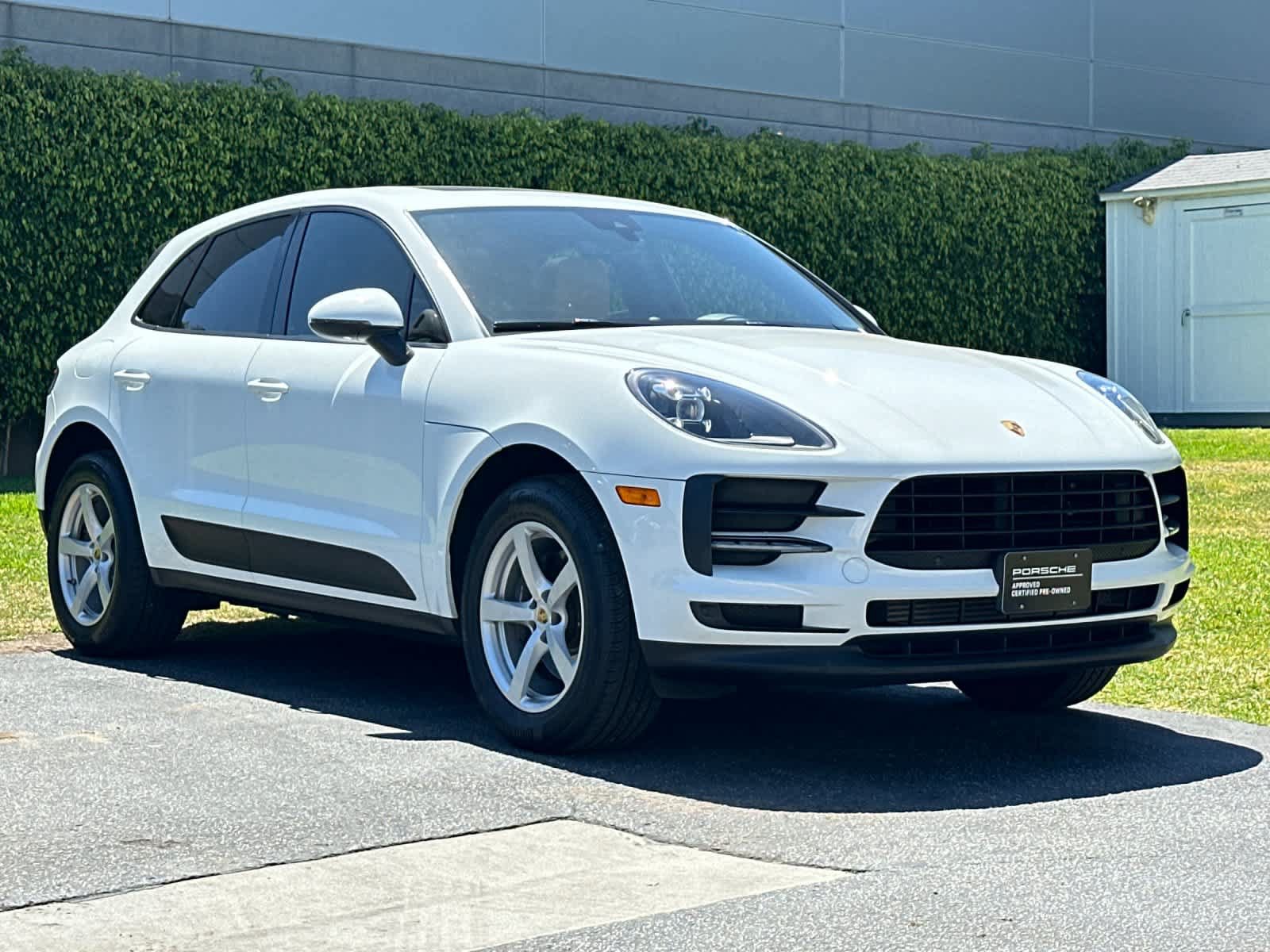 Certified 2019 Porsche Macan AWD/4WD image 10