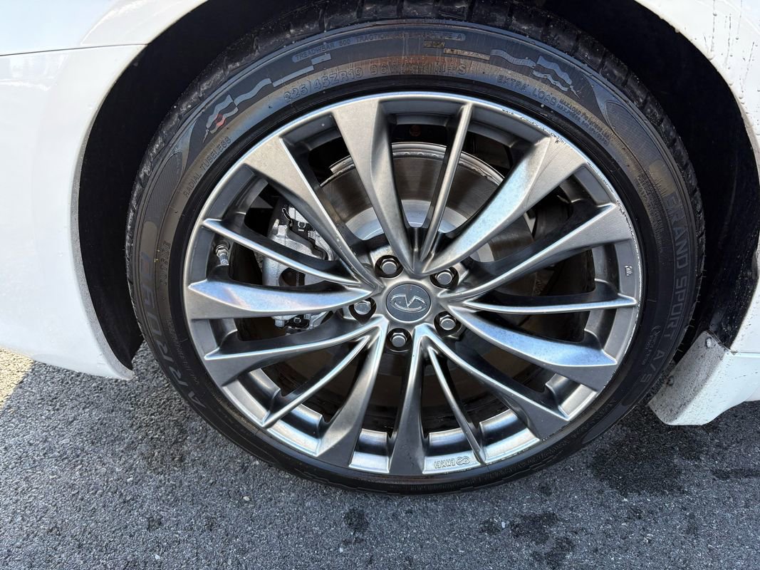 Used 2014 INFINITI Q60 Convertible w/ Premium Package image 11