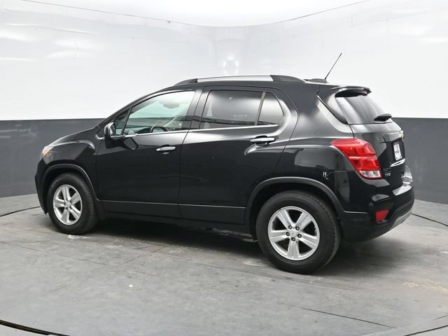 Used 2020 Chevrolet Trax LT w/ LT Convenience Package FWD image 4
